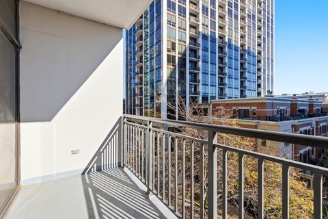 Tiny photo for 1322 S Prairie Avenue #408, Chicago, IL 60605 (MLS # 12521139)