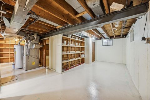 Tiny photo for 11121 Martindale Drive, Westchester, IL 60154 (MLS # 12539028)