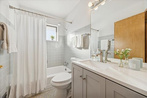 Tiny photo for 11121 Martindale Drive, Westchester, IL 60154 (MLS # 12539028)