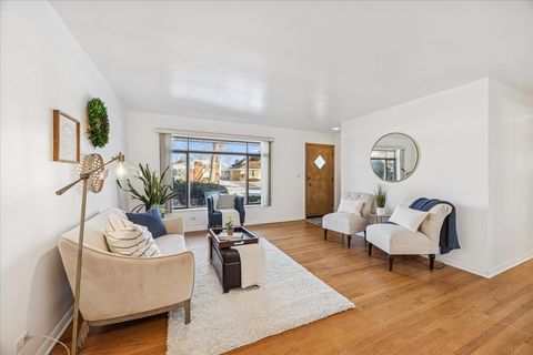 Tiny photo for 11121 Martindale Drive, Westchester, IL 60154 (MLS # 12539028)