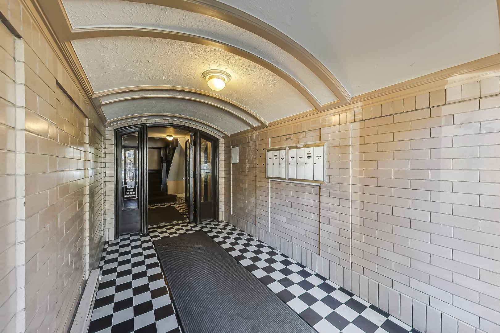 1465 W Fargo Avenue 2