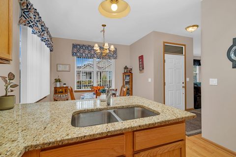 Tiny photo for 21476 Mays Lake Court, Crest Hill, IL 60403 (MLS # 12531219)