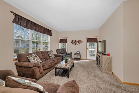 Tiny photo for 21476 Mays Lake Court, Crest Hill, IL 60403 (MLS # 12531219)