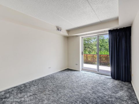 Tiny photo for 500 Redondo Road #109, Downers Grove, IL 60516 (MLS # 12680995)