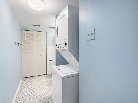 Tiny photo for 500 Redondo Road #109, Downers Grove, IL 60516 (MLS # 12680995)