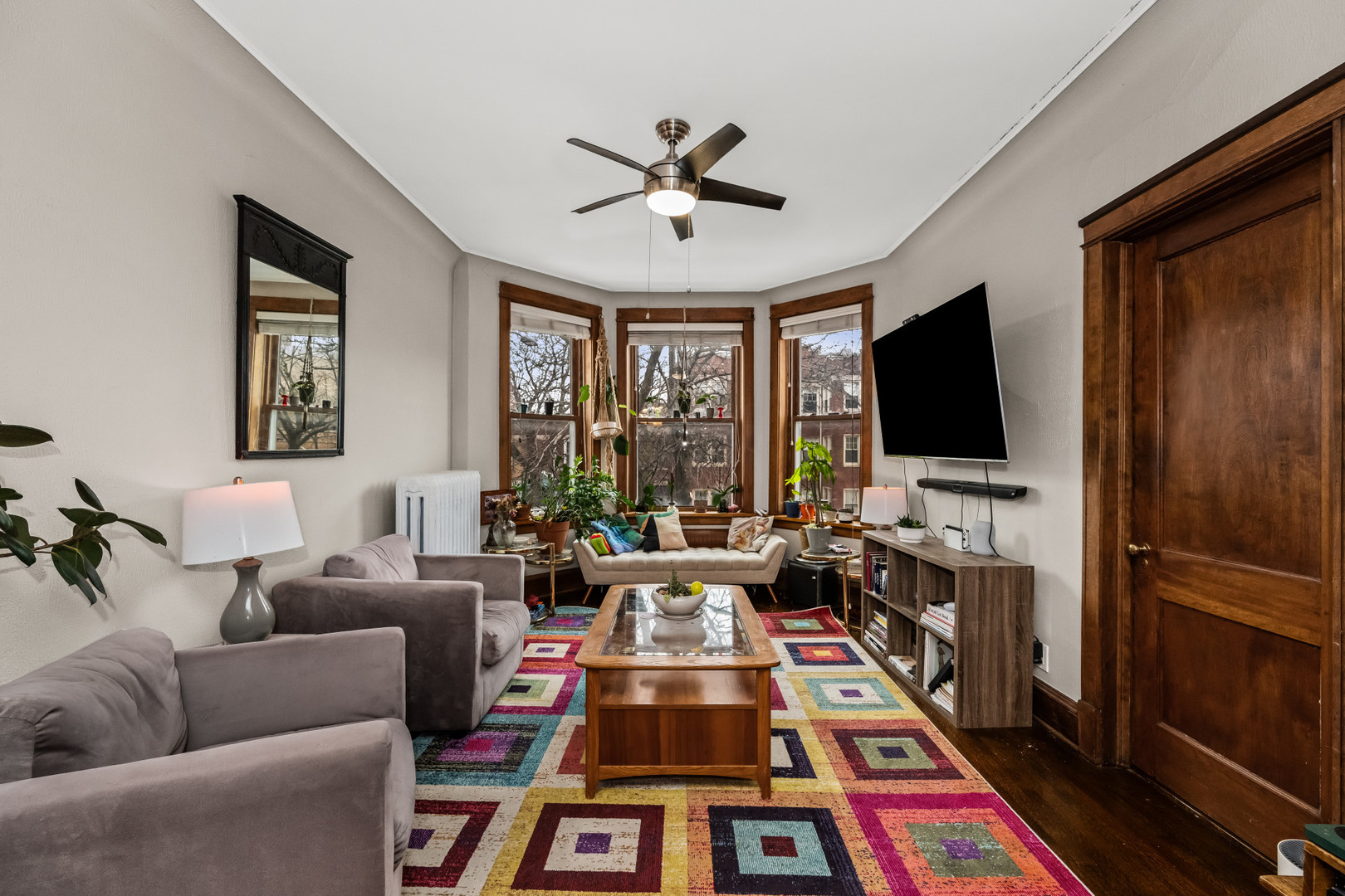 1468 W Foster Avenue