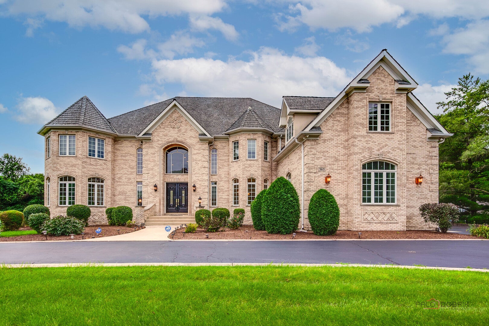 3613 Crestview Drive