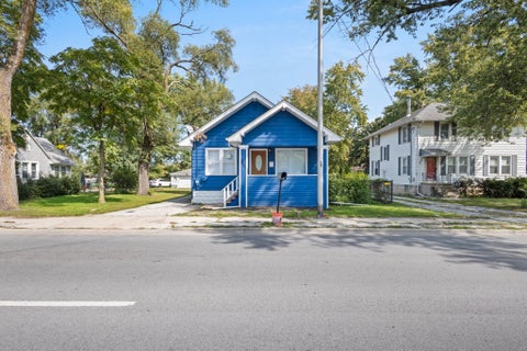 Photo of 15661 State Street, South Holland, IL 60473 (MLS # 12729654)