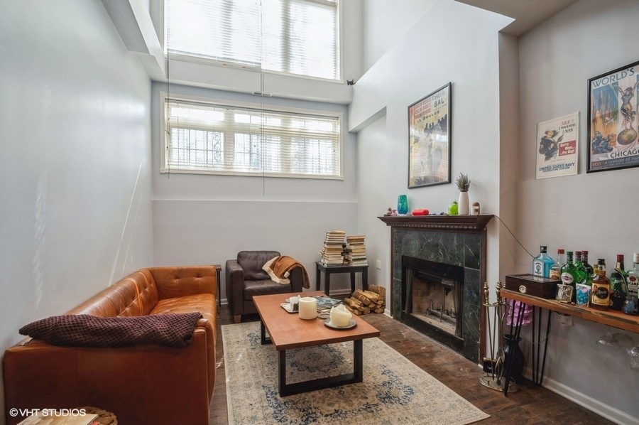 1508 W Erie Street 1