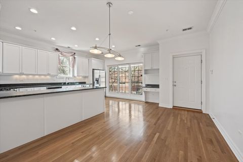 Tiny photo for 602 Hinman Avenue #2S, Evanston, IL 60202 (MLS # 12613236)