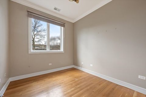Tiny photo for 602 Hinman Avenue #2S, Evanston, IL 60202 (MLS # 12613236)