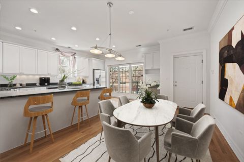 Tiny photo for 602 Hinman Avenue #2S, Evanston, IL 60202 (MLS # 12613236)