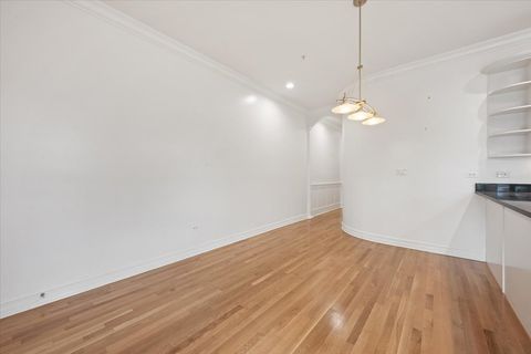 Tiny photo for 602 Hinman Avenue #2S, Evanston, IL 60202 (MLS # 12613236)