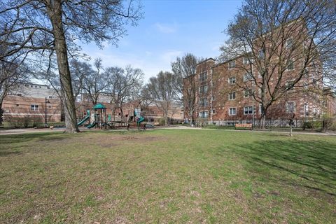 Tiny photo for 602 Hinman Avenue #2S, Evanston, IL 60202 (MLS # 12613236)