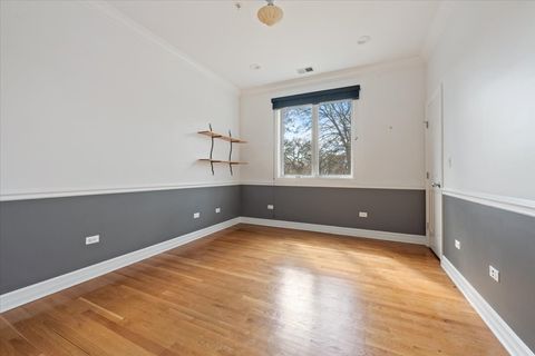 Tiny photo for 602 Hinman Avenue #2S, Evanston, IL 60202 (MLS # 12613236)