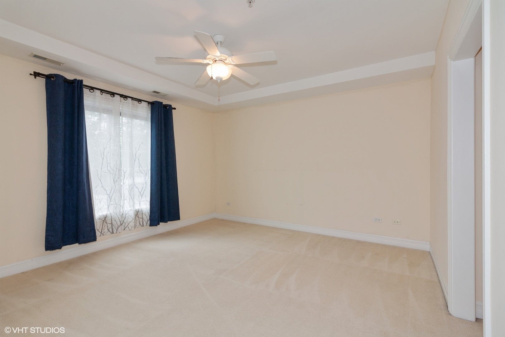 36 S CASS Avenue 3D