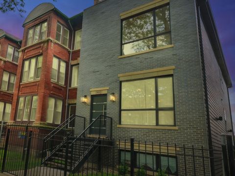 Photo of 5032 S Michigan Avenue, Chicago, IL 60615 (MLS # 12456056)