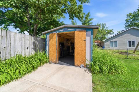Tiny photo for 10 Shermead Road, Montgomery, IL 60538 (MLS # 12666447)