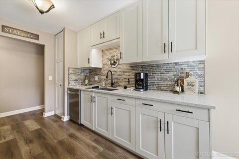 Tiny photo for 10 Shermead Road, Montgomery, IL 60538 (MLS # 12666447)