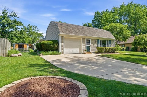 Photo of 10 Shermead Road, Montgomery, IL 60538 (MLS # 12666447)