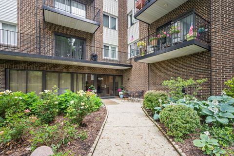 Tiny photo for 1200 W Northwest Highway #109, Mount Prospect, IL 60056 (MLS # 12668475)