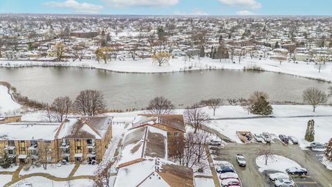 Tiny photo for 342 Klein Creek Court #5E, Carol Stream, IL 60188 (MLS # 12595460)