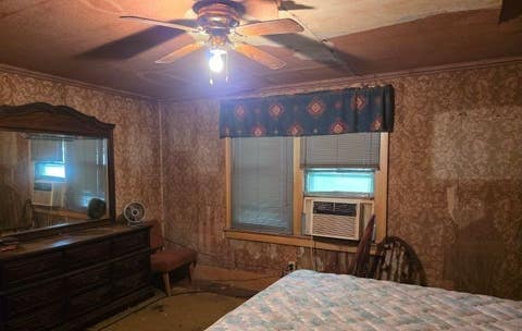 Tiny photo for 212 W McHaney Street, Harrisburg, IL 62946 (MLS # 12706455)