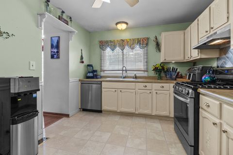 Tiny photo for 113 Wallace Street, Bartlett, IL 60103 (MLS # 12540248)