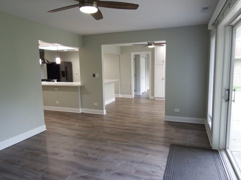 Tiny photo for 1109 W Weathersfield Way, Schaumburg, IL 60193 (MLS # 12591253)