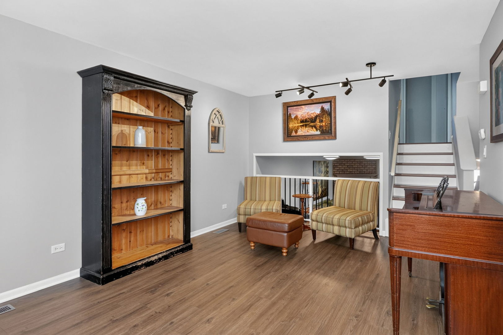 16825 Vicky Lane