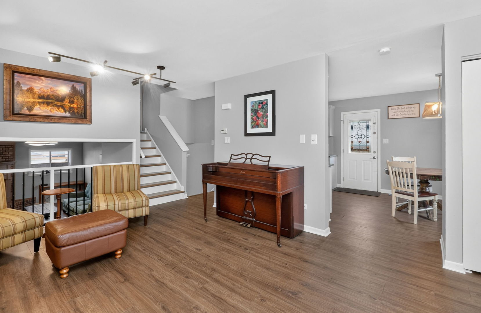 16825 Vicky Lane