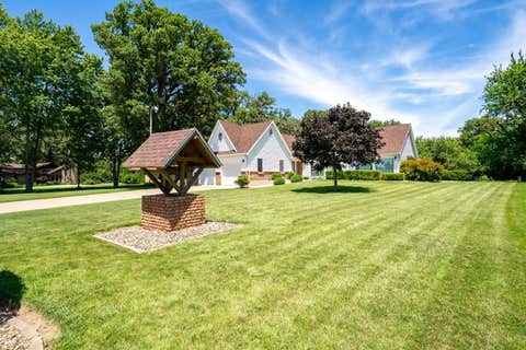 Tiny photo for 15863 E 2120 North Road, Pontiac, IL 61764 (MLS # 12662966)
