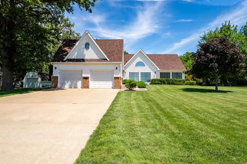 Tiny photo for 15863 E 2120 North Road, Pontiac, IL 61764 (MLS # 12662966)