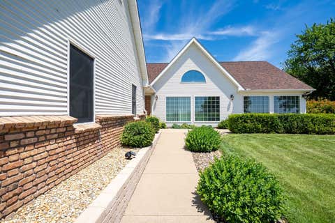 Tiny photo for 15863 E 2120 North Road, Pontiac, IL 61764 (MLS # 12662966)