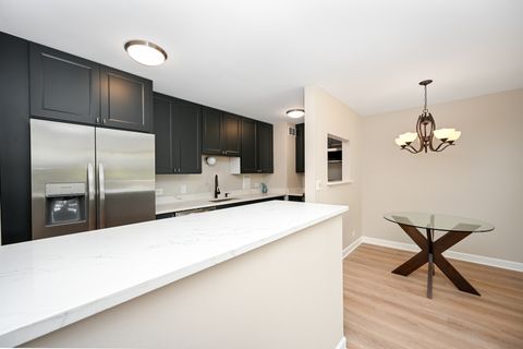Tiny photo for 2222 S Stewart Avenue #3D, Lombard, IL 60148 (MLS # 12490580)