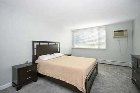 Tiny photo for 2222 S Stewart Avenue #3D, Lombard, IL 60148 (MLS # 12490580)