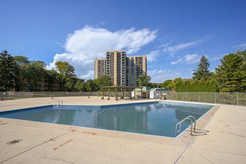 Tiny photo for 2222 S Stewart Avenue #3D, Lombard, IL 60148 (MLS # 12490580)