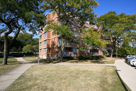 Tiny photo for 2222 S Stewart Avenue #3D, Lombard, IL 60148 (MLS # 12490580)