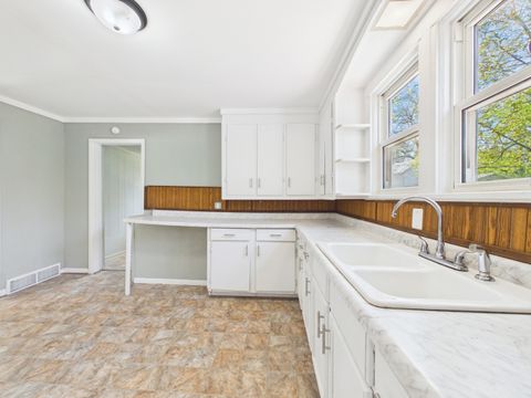 Tiny photo for Freeport, IL 61032 (MLS # 12638196)