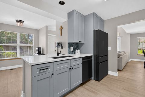Tiny photo for 354 ASHFORD Circle #1, Bartlett, IL 60103 (MLS # 12677542)