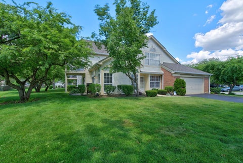 Tiny photo for 354 ASHFORD Circle #1, Bartlett, IL 60103 (MLS # 12677542)