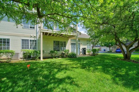 Tiny photo for 354 ASHFORD Circle #1, Bartlett, IL 60103 (MLS # 12677542)