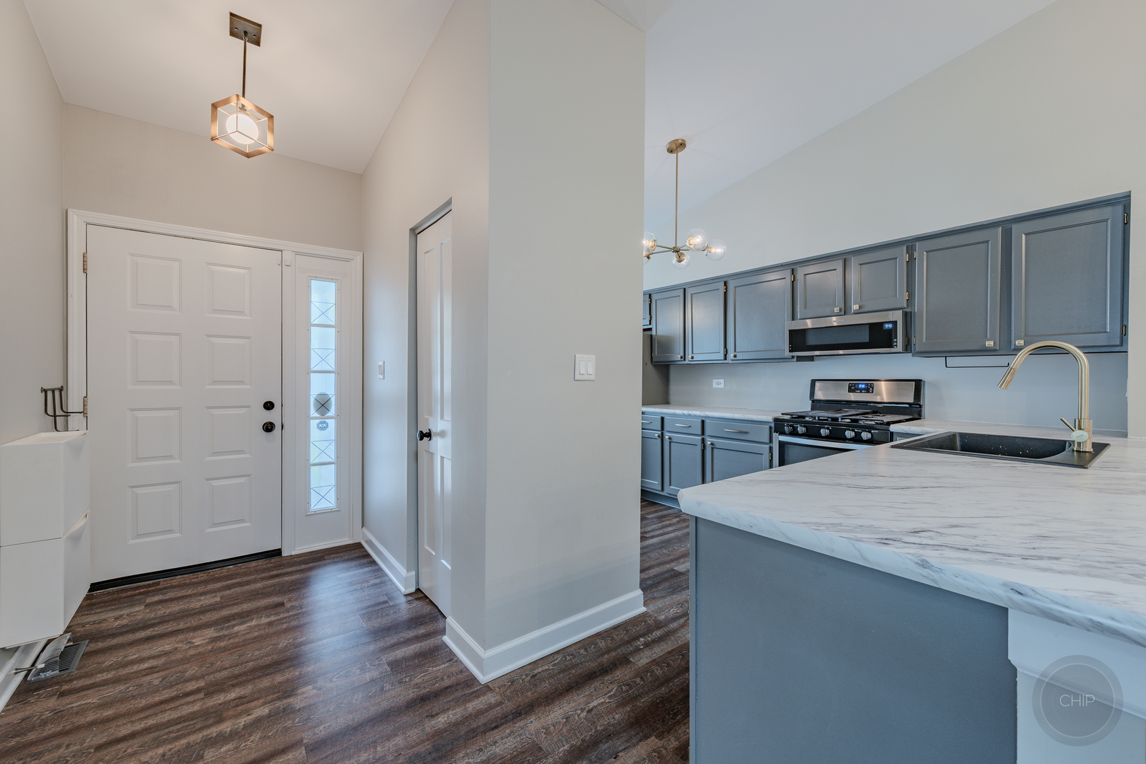 1736 Ranchview Drive