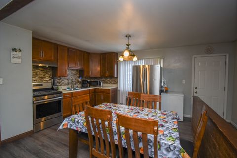 Tiny photo for 2042 GIDEON Avenue, Zion, IL 60099 (MLS # 12632441)