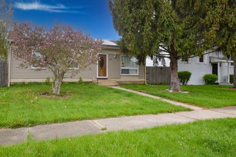 Tiny photo for 2042 GIDEON Avenue, Zion, IL 60099 (MLS # 12632441)