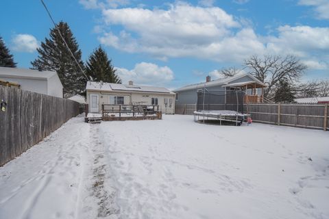 Tiny photo for 2042 GIDEON Avenue, Zion, IL 60099 (MLS # 12632441)