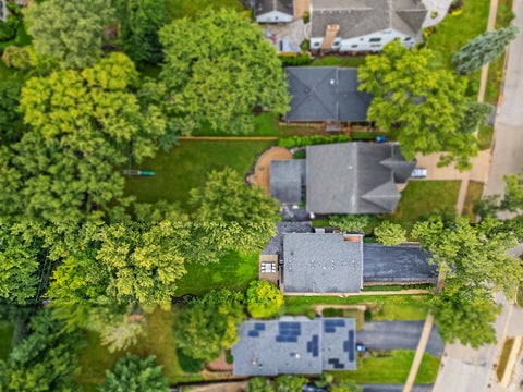 Tiny photo for 315 Park Avenue, Clarendon Hills, IL 60514 (MLS # 12790939)
