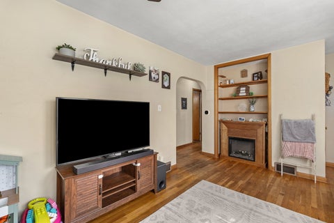 Tiny photo for 2020 N LINCOLN Avenue, Davenport, IA 52804 (MLS # 12684335)