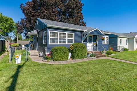 Tiny photo for 2020 N LINCOLN Avenue, Davenport, IA 52804 (MLS # 12684335)
