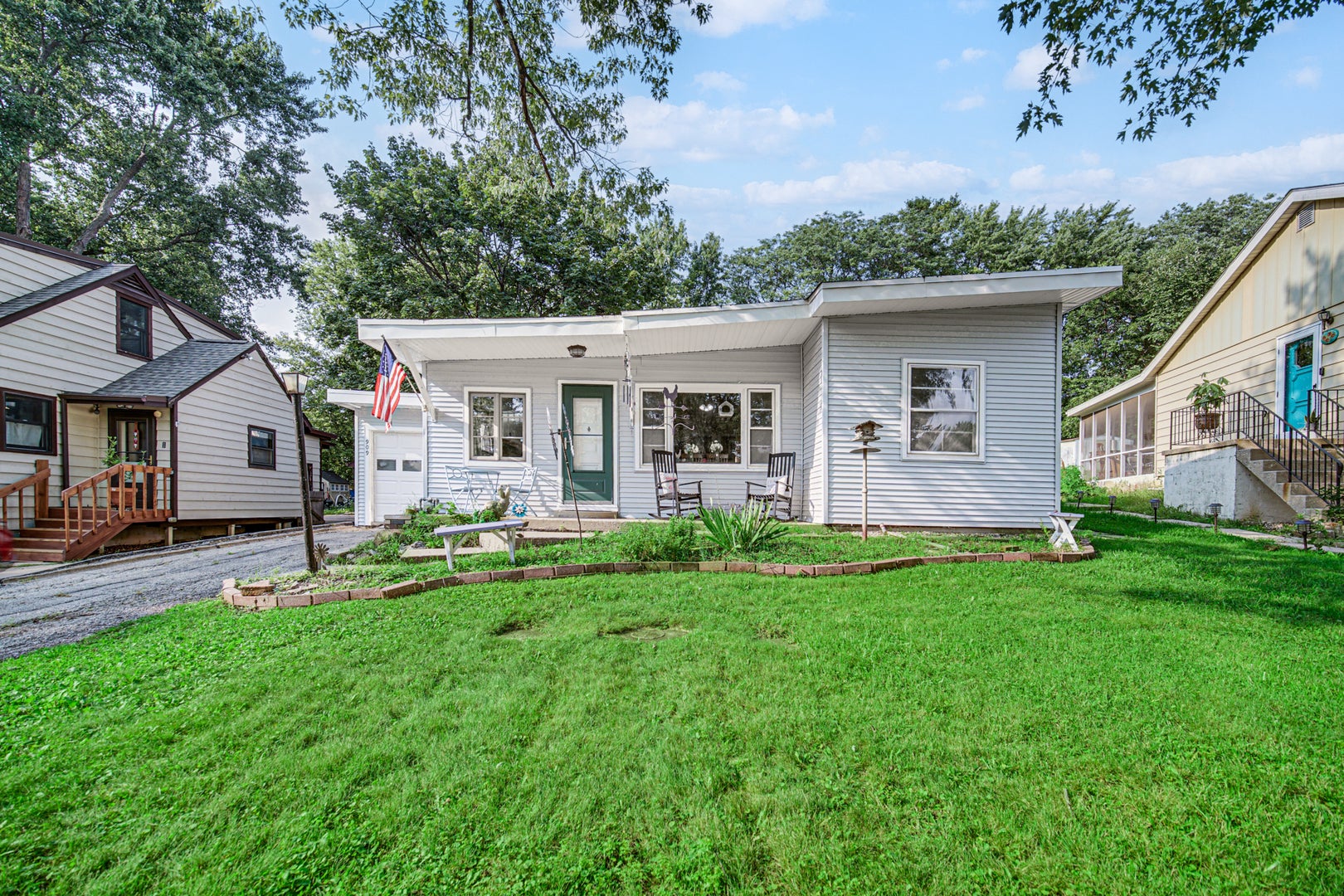 909 Pershing Drive